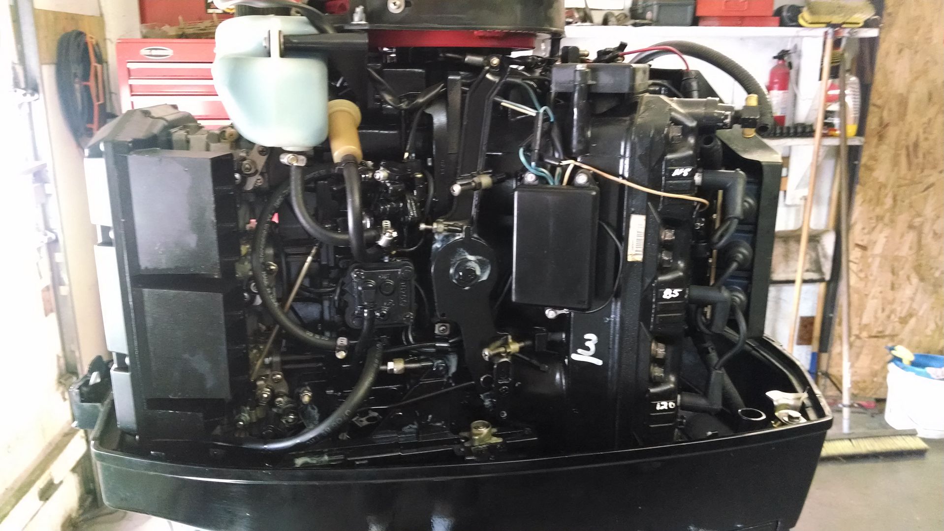 Mercury 2.0 V6 135 HP Fresh Water. Low Compression in one hole